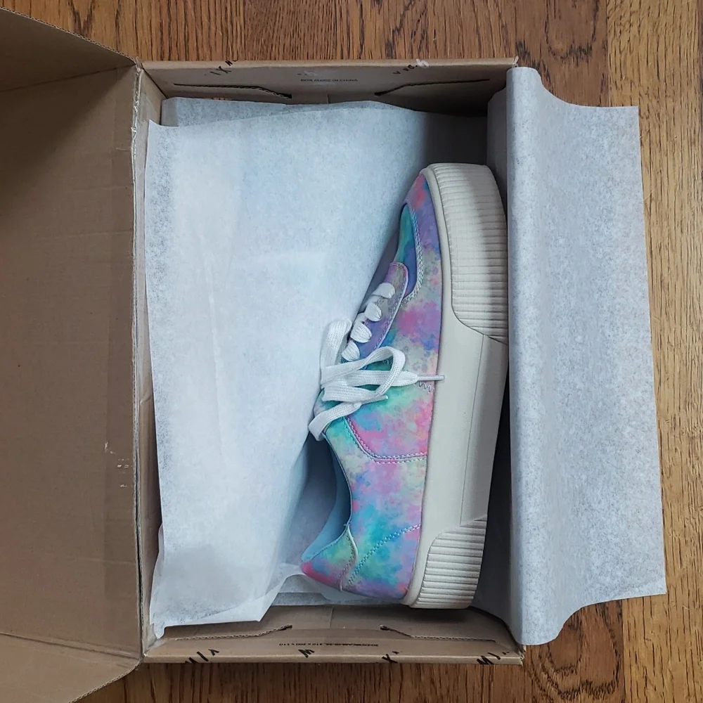 NIB Bright Multicolor Watercolor Tie Dye Ebele Platform Sneaker Women's Size 7.5